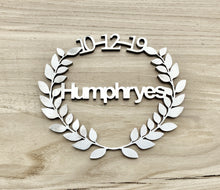 Load image into Gallery viewer, Wreath Branding Iron with Name and Date